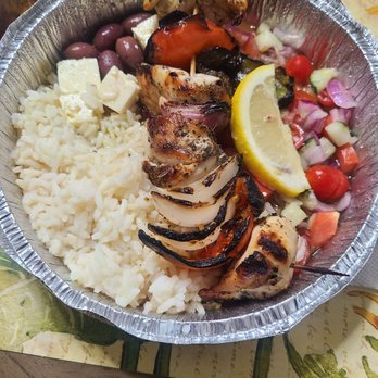 Country House Restaurants - Chicken Kebabs with veggies & rice - New American Near Me - Alsip, Illinois
