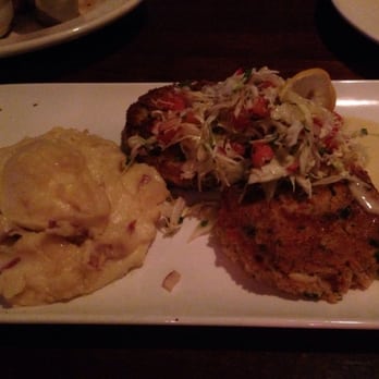 Weber Grill Restaurant - Crab cakes - Barbeque Near Me - Chicago, Illinois