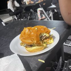 El Líder Miami - Hamburguesa  Hamburguesa de Carne