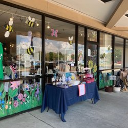 Messengers Gifts - Front of the store today: super cute locally owned gift shop next to Albertson's in the Shenandoah/south Baton Rouge area