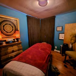 Infinity Massage & Salon - Massage room