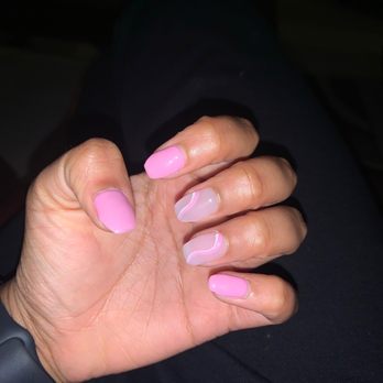 Hollywood Nails Salon - Nail Salons Near Me - South Riding, Virginia