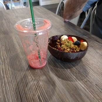 Pulp Juice Bar - small Watermelon juice and acai bowl for $20 with tip feel rip off. - Juice Bars & Smoothies Near Me - Orange, California Pulp Juice Bar - small Watermelon juice and acai bowl for $20 with tip feel rip off. - Juice Bars & Smoothies Near Me - Orange, California