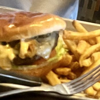 BJ's Restaurant & Brewhouse - Jalapeño burgers for my youngest - Breweries Near Me - Las Vegas, Nevada BJ's Restaurant & Brewhouse - Jalapeño burgers for my youngest - Breweries Near Me - Las Vegas, Nevada