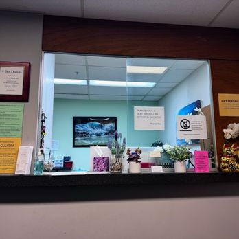 Frederick Harada, MD - Receptionist area - Dermatologists Near Me - Honolulu, Hawaii Frederick Harada, MD - Receptionist area - Dermatologists Near Me - Honolulu, Hawaii