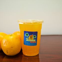 La Botanera Frutas & Snacks - 100% squeezed orange juice