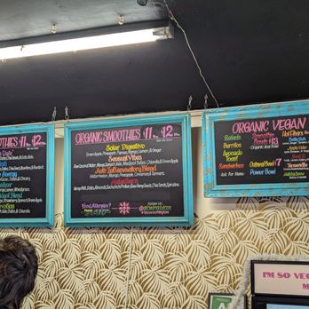 Glowing - Smoothie and vegan food menu - Health Markets Near Me - Los Angeles, California