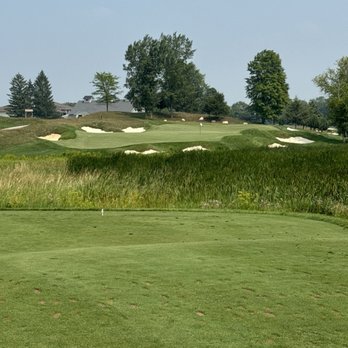 La Belle Golf Club - Par 3 #4 - Golf Near Me - Oconomowoc, Wisconsin La Belle Golf Club - Par 3 #4 - Golf Near Me - Oconomowoc, Wisconsin