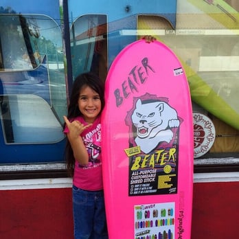 ET Surf - London picking up a beater board for her birthday. It's going to be a fun summer! - Surf Shop Near Me - Hermosa Beach, California ET Surf - London picking up a beater board for her birthday. It's going to be a fun summer! - Surf Shop Near Me - Hermosa Beach, California