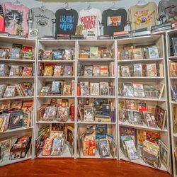 Northwest Union - Tons of books