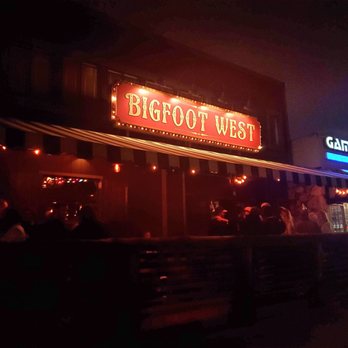 Bigfoot West - Outside/ outdoor seating - Lounges Near Me - Los Angeles, California Bigfoot West - Outside/ outdoor seating - Lounges Near Me - Los Angeles, California