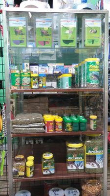 Pete’s Pet Supply by null