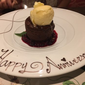 Madison's Restaurant - Warm chocolate cake. - New American Near Me - Highlands, North Carolina Madison's Restaurant - Warm chocolate cake. - New American Near Me - Highlands, North Carolina