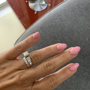 T Nails & Spa - Cuticles and skin around the nail not cleaned at all - Nail Salons Near Me - Austin, Texas