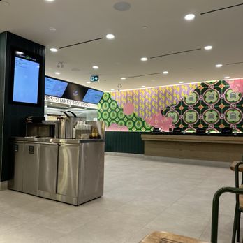 Shake Shack - Fast Food Near Me - Toronto, Ontario
