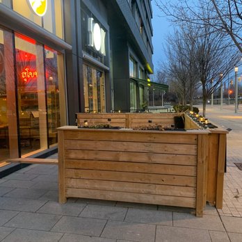 Sukhothai - patio closed due to Covid-19 - Thai Near Me - Toronto, Ontario