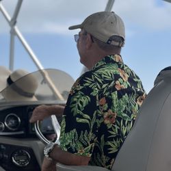 Daisey's Island Cruises - Captain Nate, sorry it's his back, he was driving