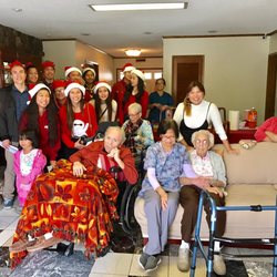 Our Hands Care Home - Vietnamese Volunteer Group for Art Activities
