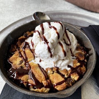 V's Taproom - Cookie skillet - New American Near Me - Peoria, Arizona V's Taproom - Cookie skillet - New American Near Me - Peoria, Arizona