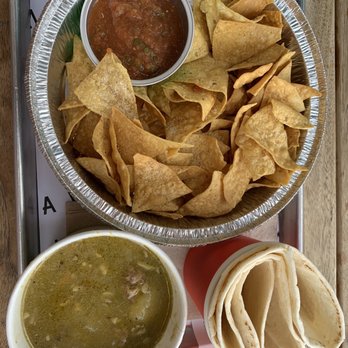 Red & Green - Green chile stew / chips and salsa - New Mexican Cuisine Near Me - Albuquerque, New Mexico