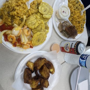 Borikén Restaurant - Puerto Rican Near Me - Aurora, Illinois