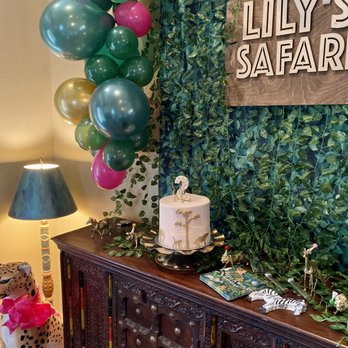Cake Art - a table with a cake and balloons - Desserts Near Me - San Antonio, Texas