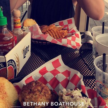 Bethany Boathouse - Bars Near Me - Bethany Beach, Delaware