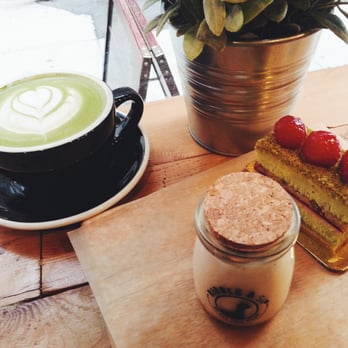 Bibble & Sip - Mm to everything! Matcha jasmine latte, earl grey panna cotta & pistachio raspberry cake (A+) - Coffee & Tea Near Me - New York, New York