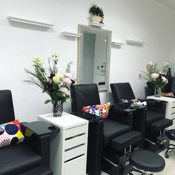 Nail bar - Nail Salons Near Me - Miami, Florida