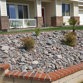 Designer's Touch Landscape - front yard scape - Landscaping Near Me - Quartz Hill, California Designer's Touch Landscape - front yard scape - Landscaping Near Me - Quartz Hill, California