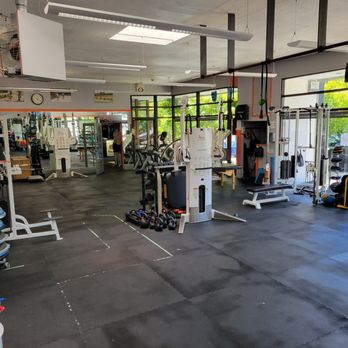 Endurance PTC - Our facility is designed around functional movement and strength. - Trainers Near Me - Mill Valley, California Endurance PTC - Our facility is designed around functional movement and strength. - Trainers Near Me - Mill Valley, California