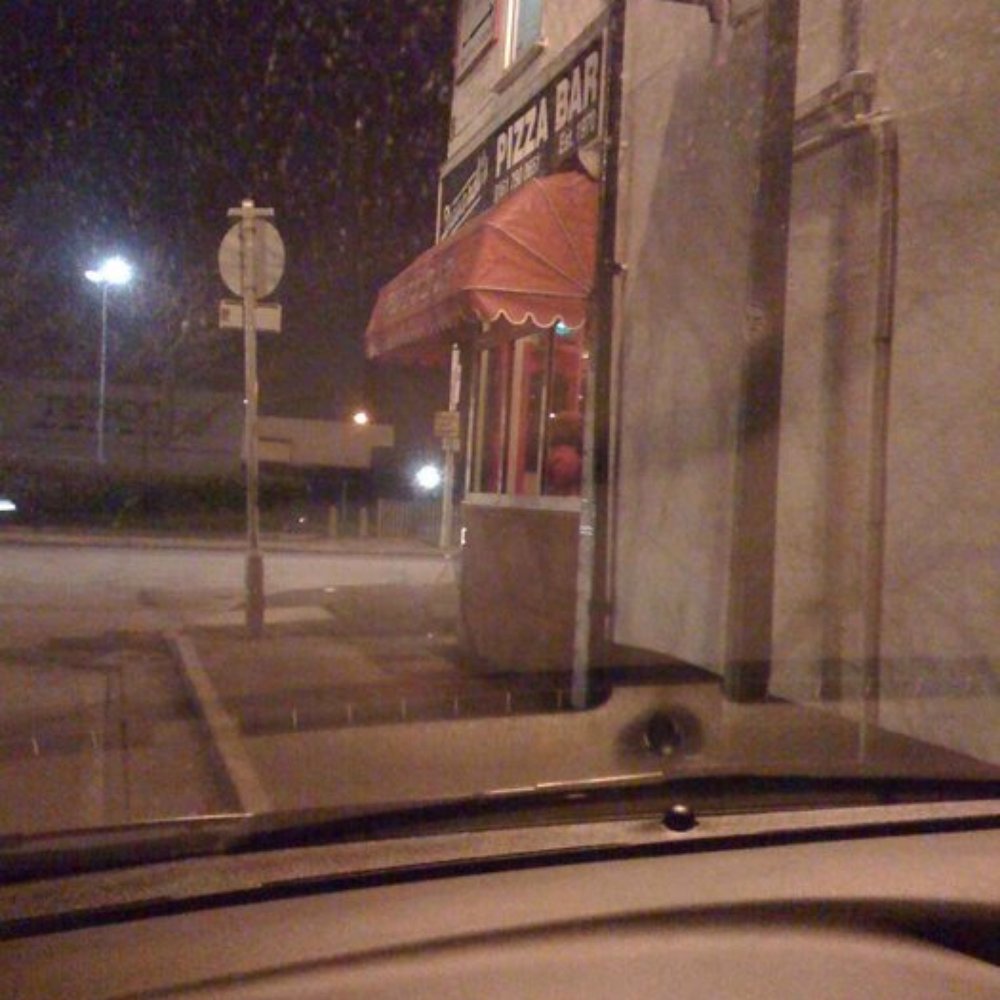 Davardi's Pizza Bar - Pizza Near Me - Manchester, XGM