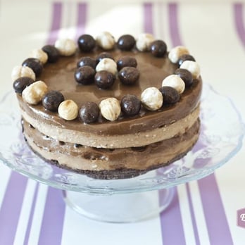Le Bontique - Torta Gelato Nocciola Gentile Piemonte e Cioccolato Domori - Ice Cream & Frozen Yogurt Near Me - Rome, RM Le Bontique - Torta Gelato Nocciola Gentile Piemonte e Cioccolato Domori - Ice Cream & Frozen Yogurt Near Me - Rome, RM