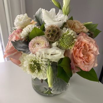 The Flower Shop In Glencoe - Floral arrangements - Florists Near Me - Glencoe, Illinois The Flower Shop In Glencoe - Floral arrangements - Florists Near Me - Glencoe, Illinois