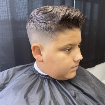 Shapeshifters Barber - Medium Shadow fade w/ Styled top - Barbers Near Me - Ocala, Florida Shapeshifters Barber - Medium Shadow fade w/ Styled top - Barbers Near Me - Ocala, Florida