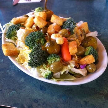 Outlaw's Pizza - Great salad options (pizza or soups were not so good) - Pizza Near Me - Gardiner, Montana Outlaw's Pizza - Great salad options (pizza or soups were not so good) - Pizza Near Me - Gardiner, Montana