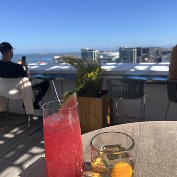Cavaña - Cocktail Bars Near Me - San Francisco, California
