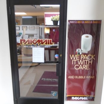 Pak Mail - Front entryway. - Shipping Centers Near Me - Ham Lake, Minnesota