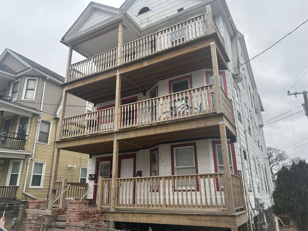 Slide of Construction Canelas