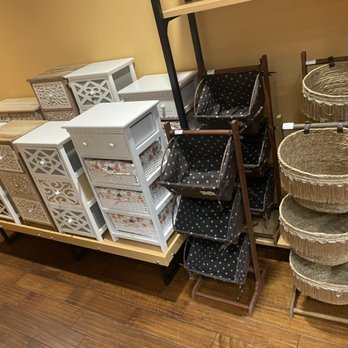 Cute Little shop - Furniture - Fashion Near Me - Sonora, California Cute Little shop - Furniture - Fashion Near Me - Sonora, California