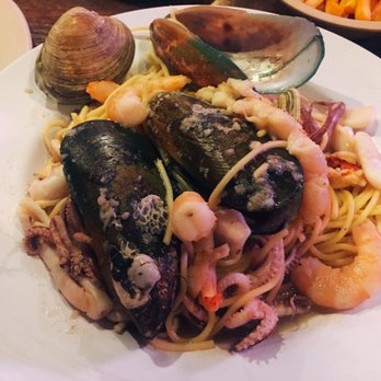 Bob Chinn's Crab House - Seafood Italiano Pasta (Garlic) - Seafood Near Me - Wheeling, Illinois