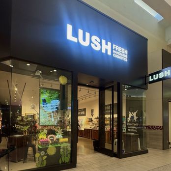 LUSH Handmade Cosmetics - Entrance - Cosmetics & Beauty Supply Near Me - Bakersfield, California LUSH Handmade Cosmetics - Entrance - Cosmetics & Beauty Supply Near Me - Bakersfield, California