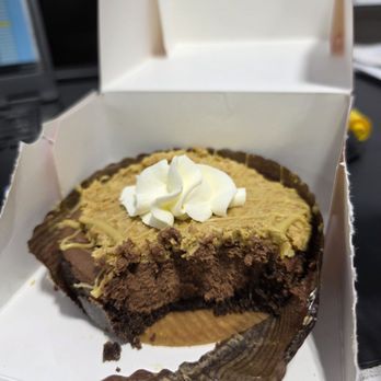 Crumbl - Warner Robins - Bakeries Near Me - Warner Robins, Georgia