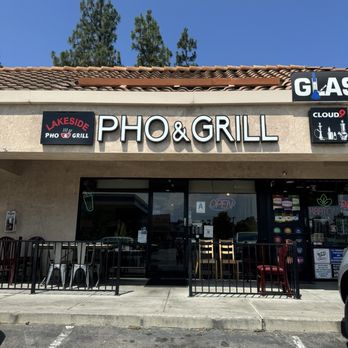 Lakeside Pho & Grill - Outside - Vietnamese Near Me - Lakeside, California