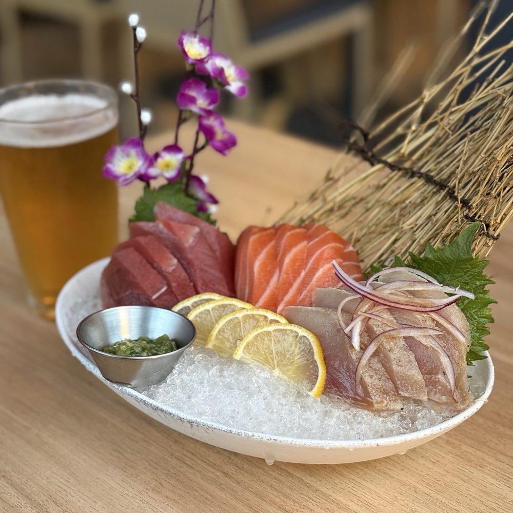 Mikomi Sushi - SMALL SASHIMI IG foodieadbrentures - Sushi Bars Near Me - Santa Monica, California Mikomi Sushi - SMALL SASHIMI IG foodieadbrentures - Sushi Bars Near Me - Santa Monica, California