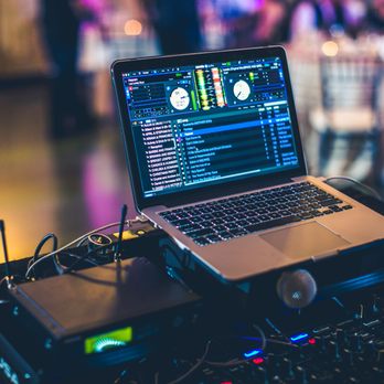 Ultimate Music Entertainment - DJs Near Me