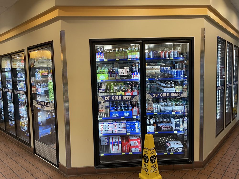 DODGE’S Updated October 2024 12 Photos 710 Hwy 6 E, Batesville, Mississippi Gas Stations