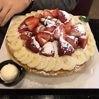 Keke's Breakfast Cafe - These are the Florida pancakes with strawberries, bananas, blueberries and powdered sugar - Breakfast & Brunch Near Me - Clermont, Florida Keke's Breakfast Cafe - These are the Florida pancakes with strawberries, bananas, blueberries and powdered sugar - Breakfast & Brunch Near Me - Clermont, Florida