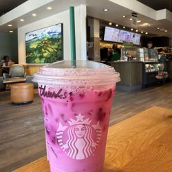 Starbucks - Dragon Energy Refresher