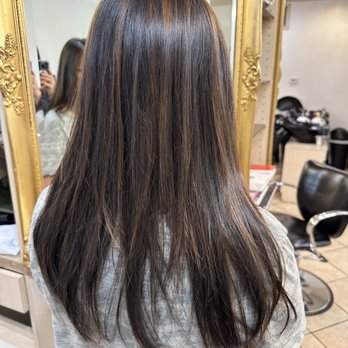 Jackie Hair Salon - Hair Stylists Near Me - Ridgefield, New Jersey